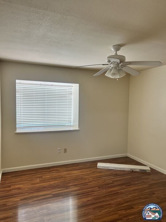 Building Photo - 1240 E Calle De Oro