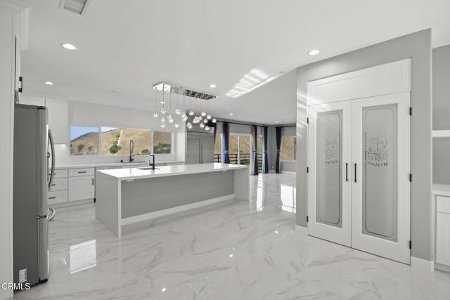 Building Photo - 40 Saddlebow Rd
