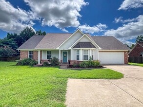 Building Photo - 82 Wilkinsville Rd