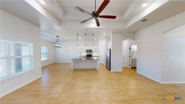 Building Photo - 808 Dred Roger Circle