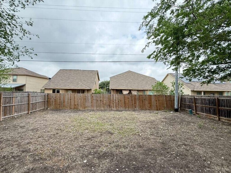 Building Photo - 4411 Mystic Sunrise Dr