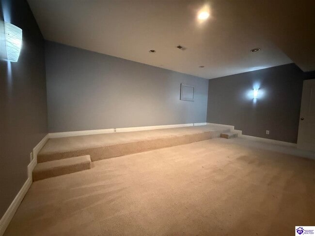 Building Photo - 107 Rhinestone Ct