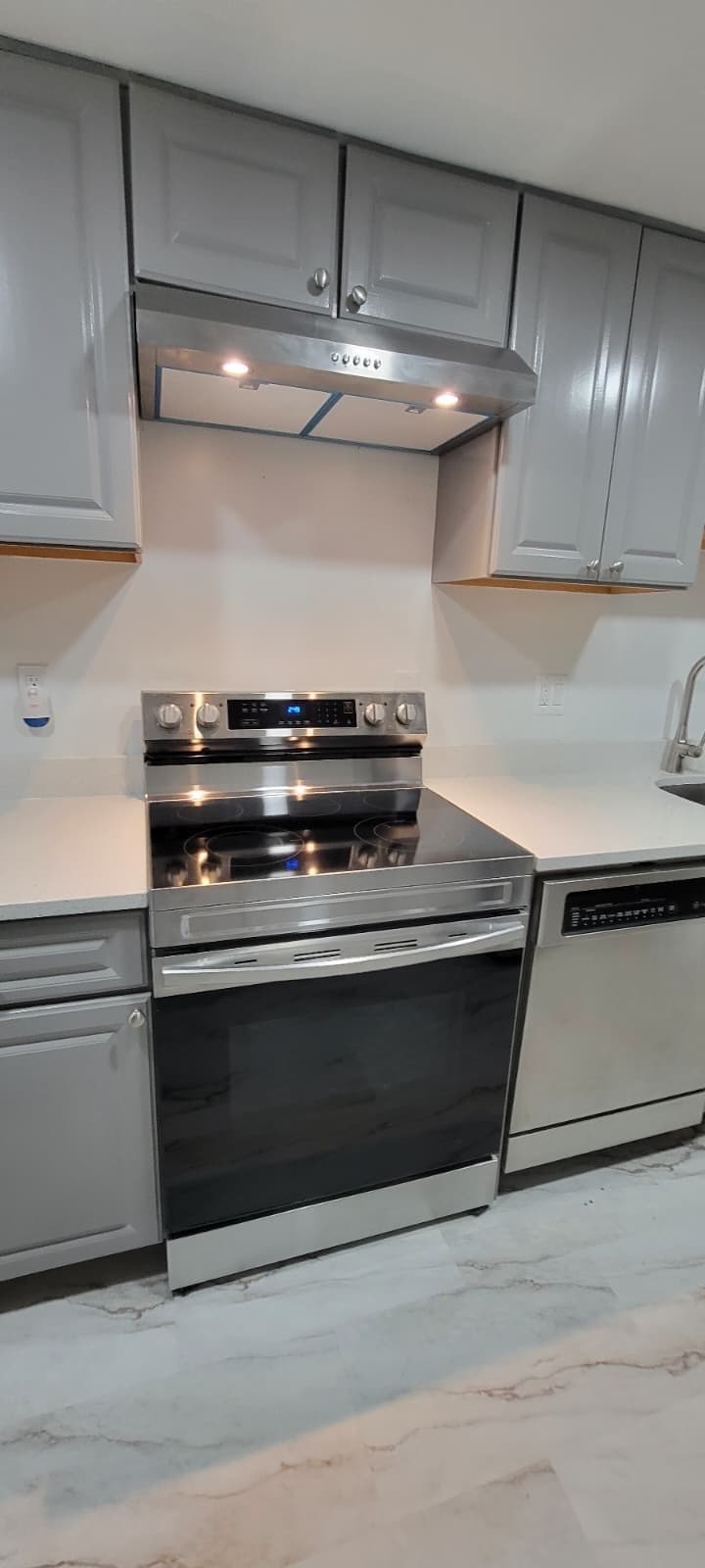 Kitchen (featuring appliances) - 1807 Blueridge Ave