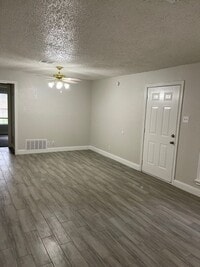 Building Photo - 120 N 26th St