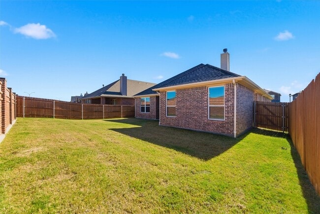 Building Photo - 1804 Star Fleet Dr