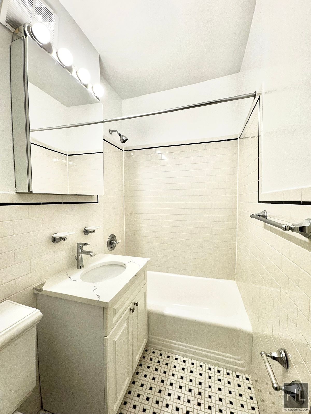 Building Photo - East 84th Street