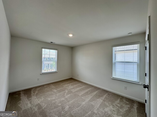Building Photo - 113 Sunny Side Wy