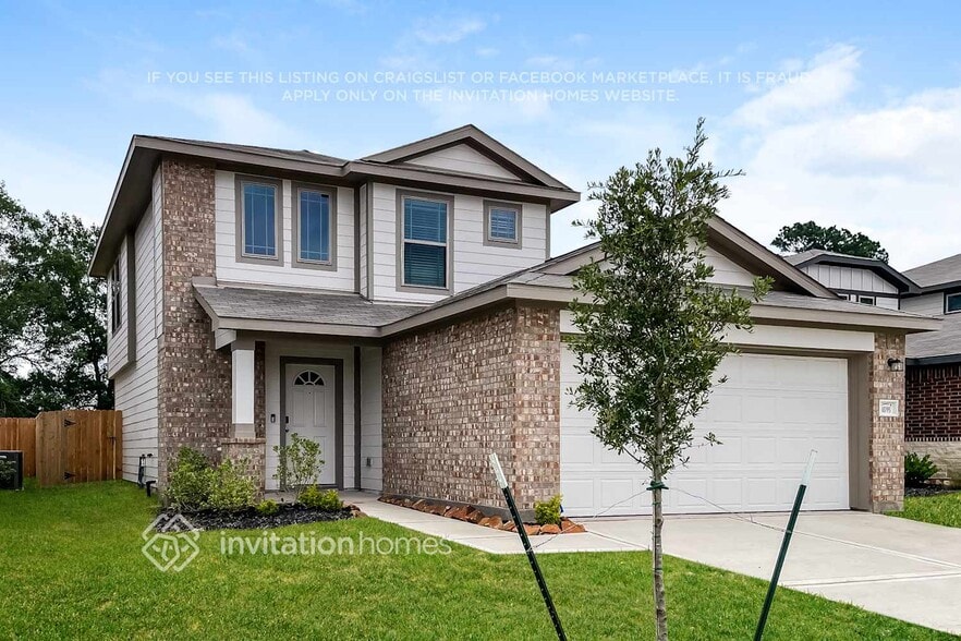 Building Photo - 10795 Sunlit St