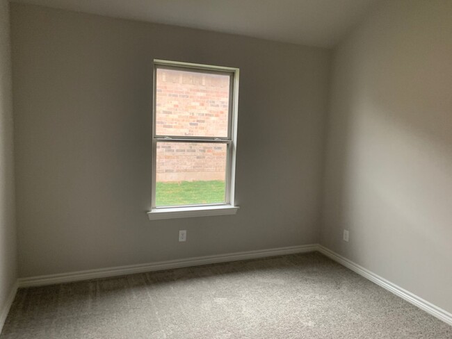 Building Photo - House for Lease in Sherman