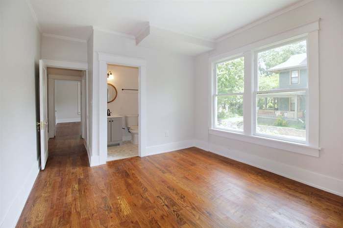 Building Photo - 2027 Higbee Ave