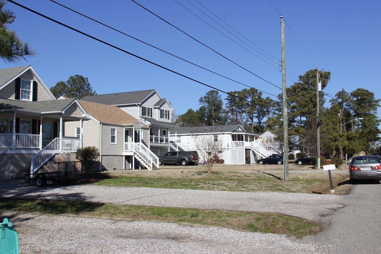 Building Photo - 15 Freeman Dr
