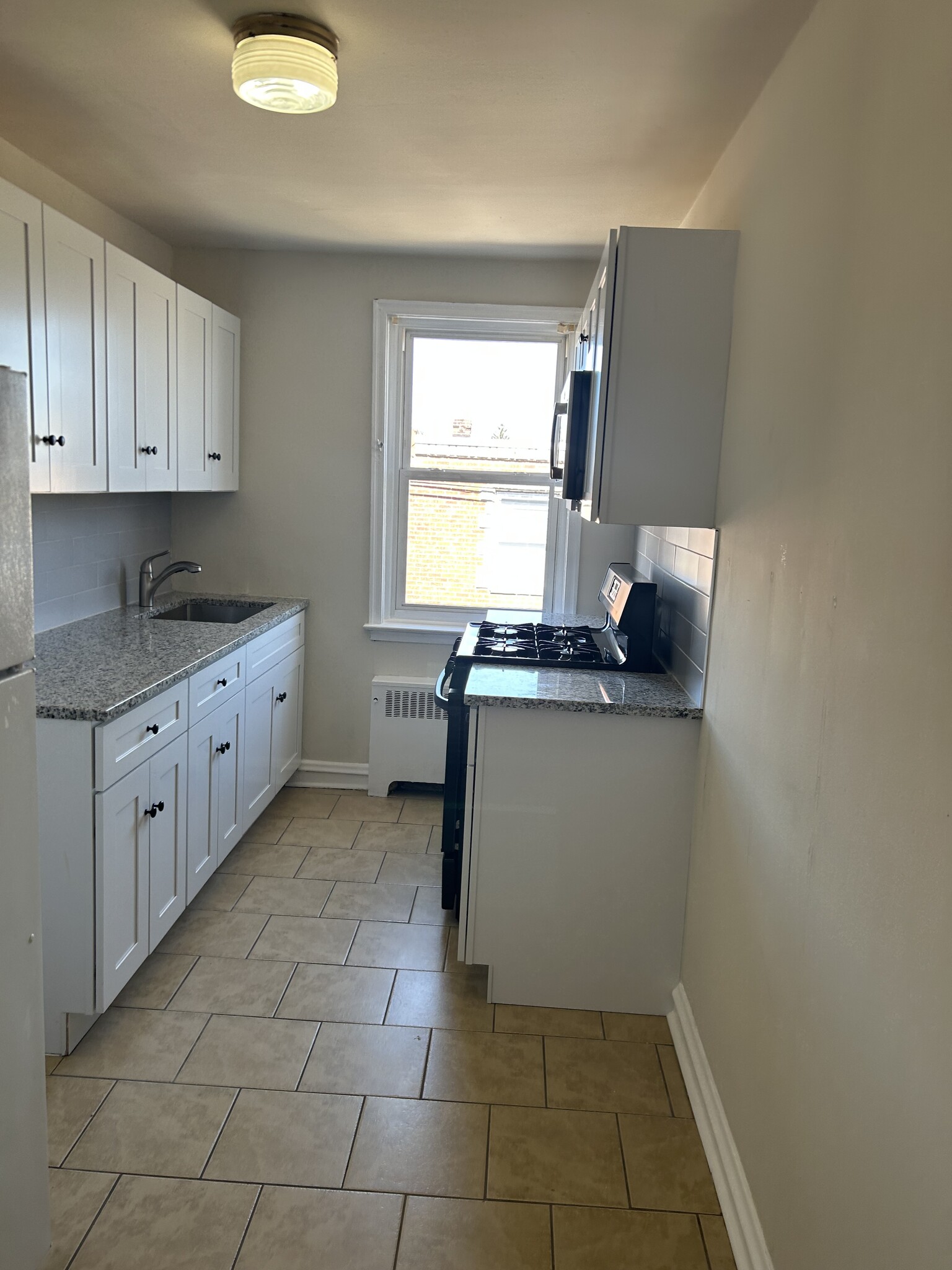 New cabinets - 1471 Creston St