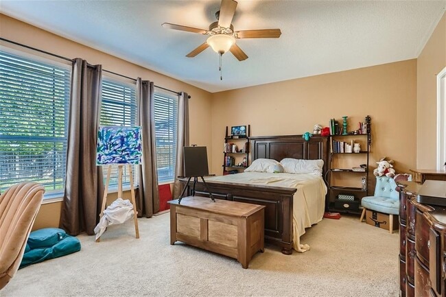 Building Photo - 1000 Sussex Way