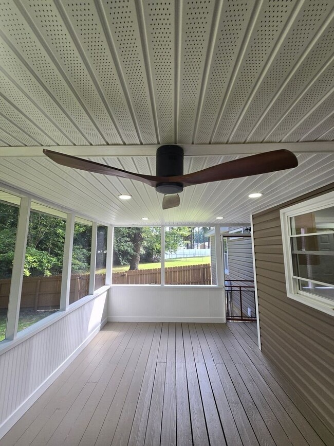 Building Photo - FULLY REMODELED 3 BR HOUSE IN PRINCE GEORG...