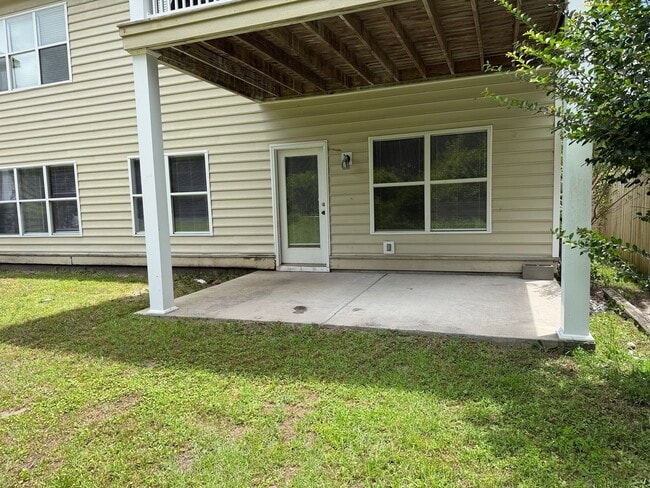 Building Photo - Fully Renovated 2 Bedroom/ 2 Bathroom Home with Garage-Village at Old Towne