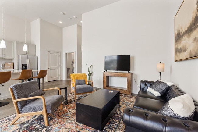 Building Photo - 5820 1/2 Cameron Rd