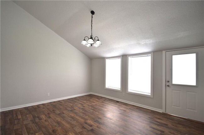 Building Photo - 196 Western Heights Cir