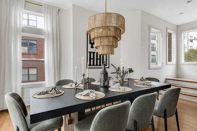 Building Photo - 1114A Wade Ave