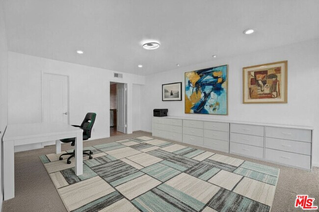 Building Photo - 5255 Coldwater Canyon Ave