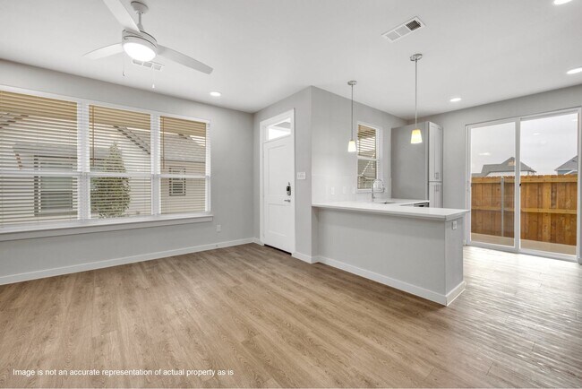 Building Photo - 10115 Conover Cmns Cir