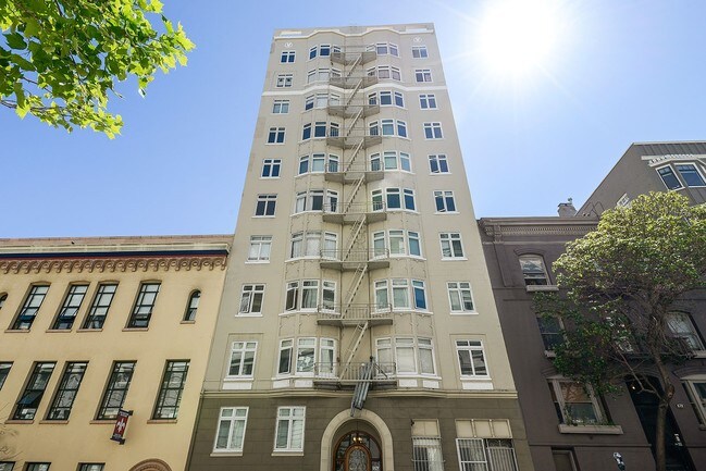 Building Photo - 665 Pine
