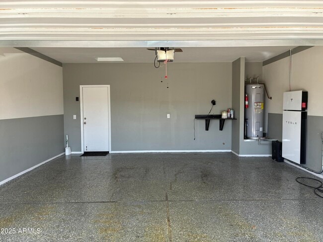Building Photo - 25698 W Desert Dr