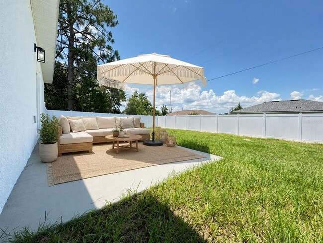Building Photo - 15096 SW 51st Ave