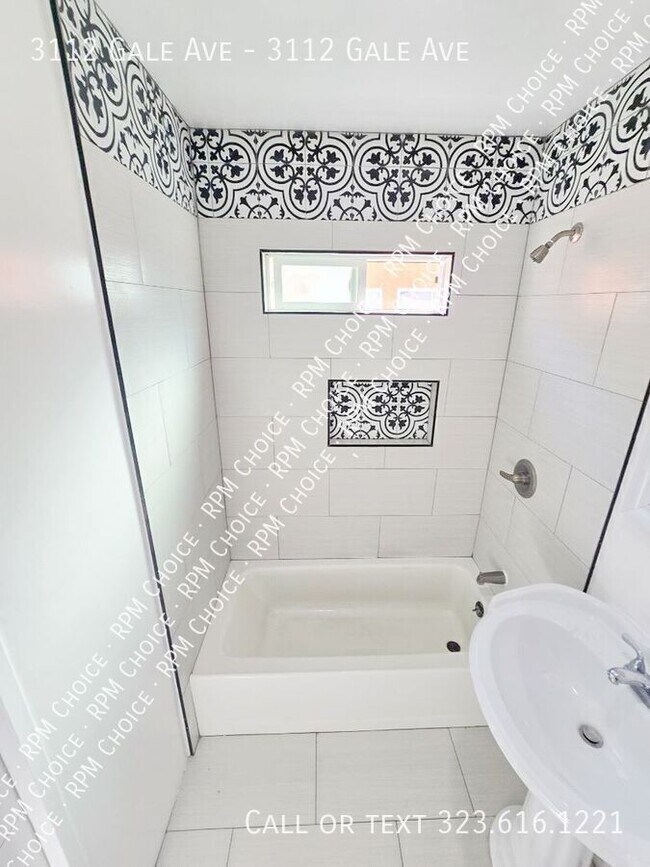 Building Photo - 3112 Gale Ave