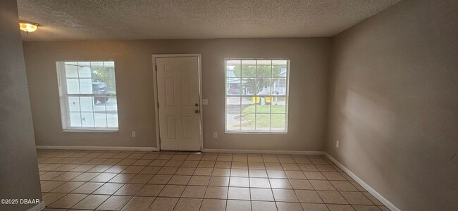 Building Photo - 333 S Osceola St