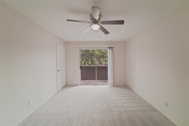 Building Photo - 9700 Leawood Blvd