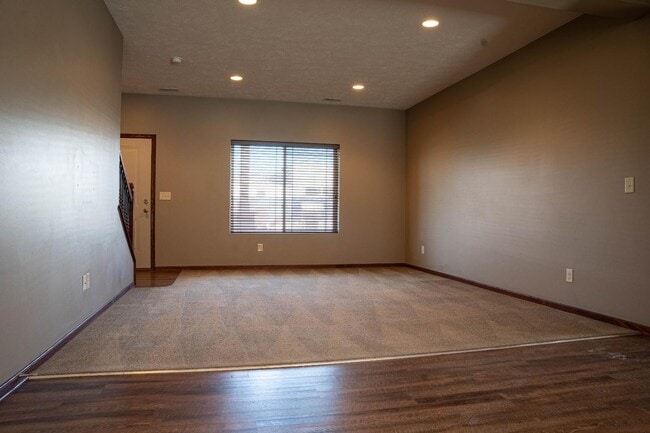 Building Photo - 1139 SW 6th St