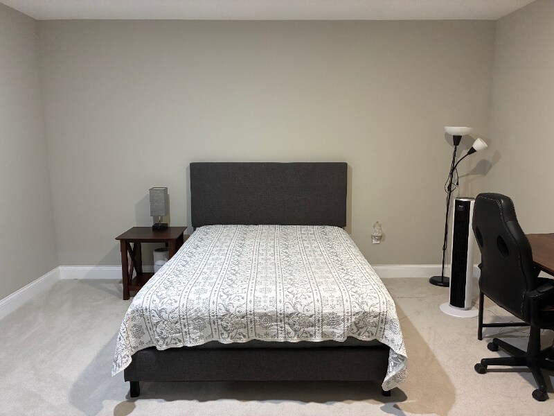 Building Photo - 3846 Farrcroft Green