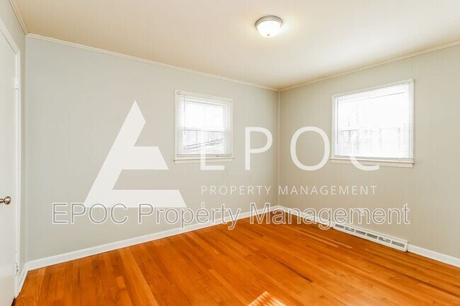 Building Photo - 1019 Cypress Dr