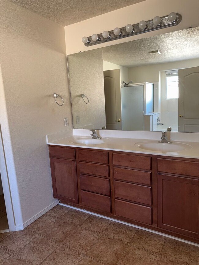 Building Photo - 3601 Oasis Springs Rd NE