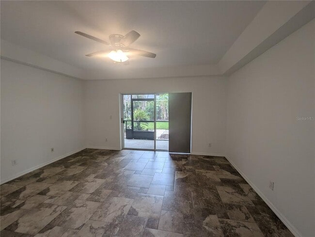 Building Photo - 6202 Gannetdale Dr