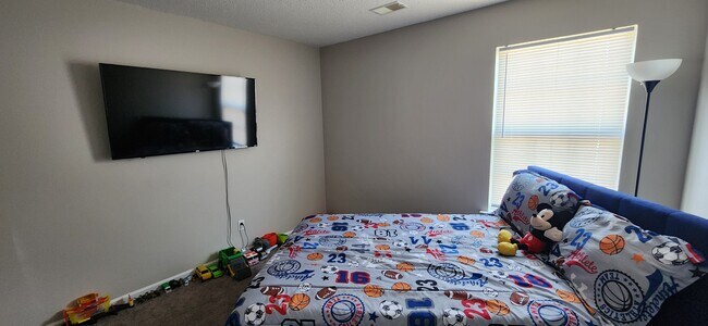 Building Photo - 1113 Waverly Pl Dr