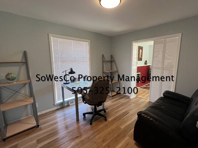 Building Photo - Beautiful Furnished Property; Three Bedroo...