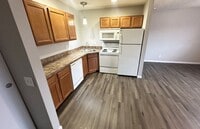 Building Photo - 550 Lowell Ave