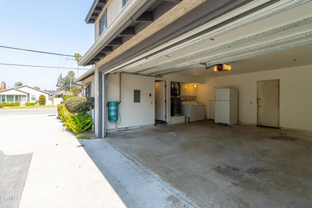 Building Photo - 619 Monterey Ave