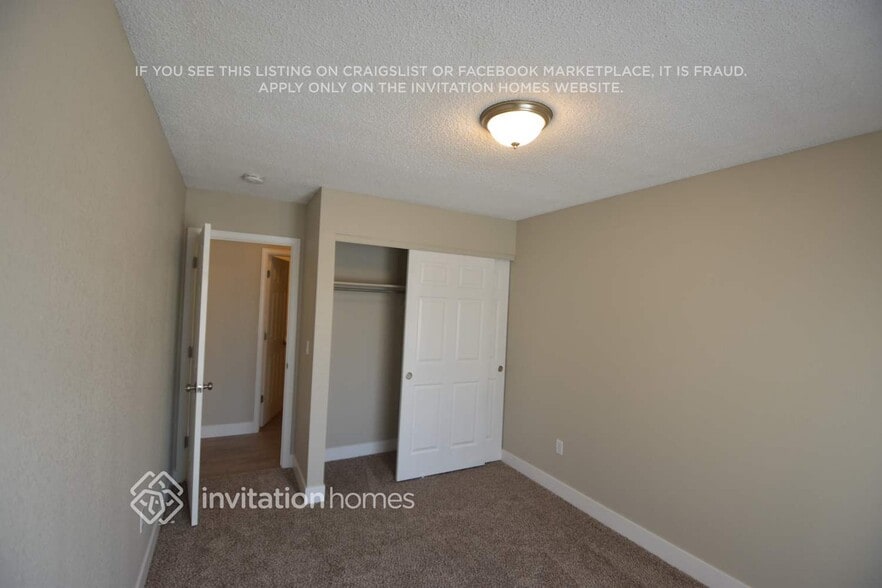 Building Photo - 1424 W 132nd Pl