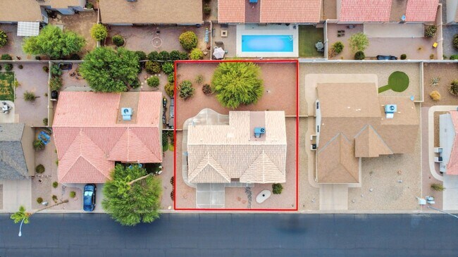 Building Photo - Resort-Style Living in Sunbird Golf Resort...