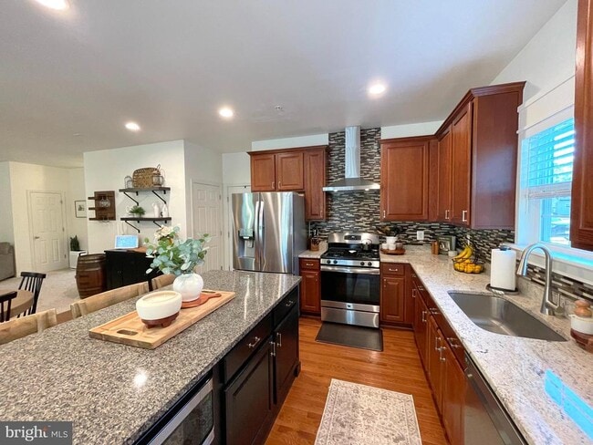 Building Photo - 519 Gate Dancer Ct