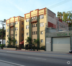 Building Photo - Silver Lake Towers