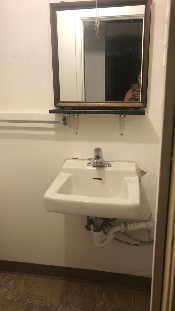 Building Photo - 675-677 NE Opal Street