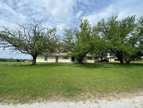 Building Photo - Cozy Country Home in Paradise 2 Bedroom 2 ...