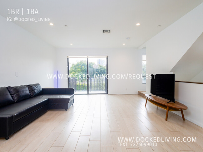 Building Photo - Luxury Co-Living at Fort Lauderdale. Premi...