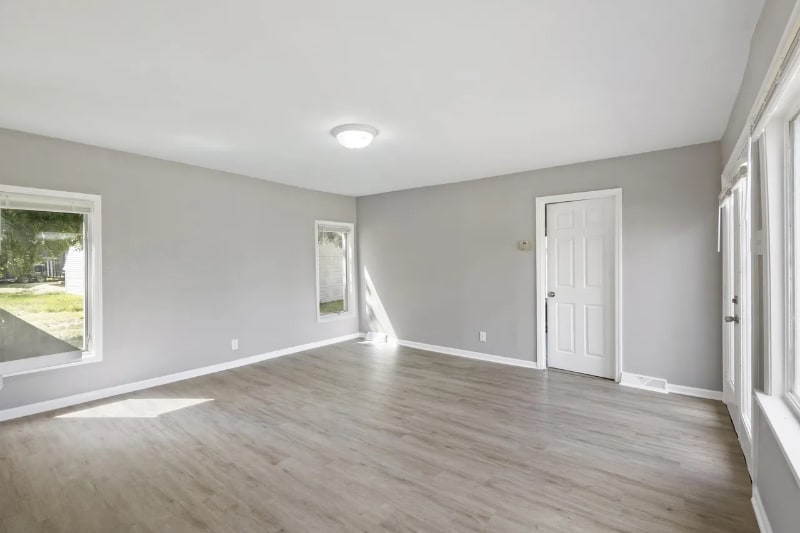 Building Photo - 611 E Sumner St