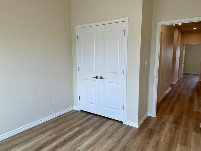 Building Photo - 515 War Admiral Dr