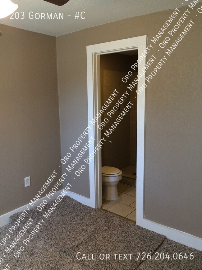 Building Photo - 203 Gorman-#C