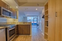 Building Photo - 321 Tenth Ave